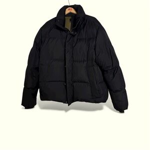 Banana Republic Men's Dark Puffer Jacket
